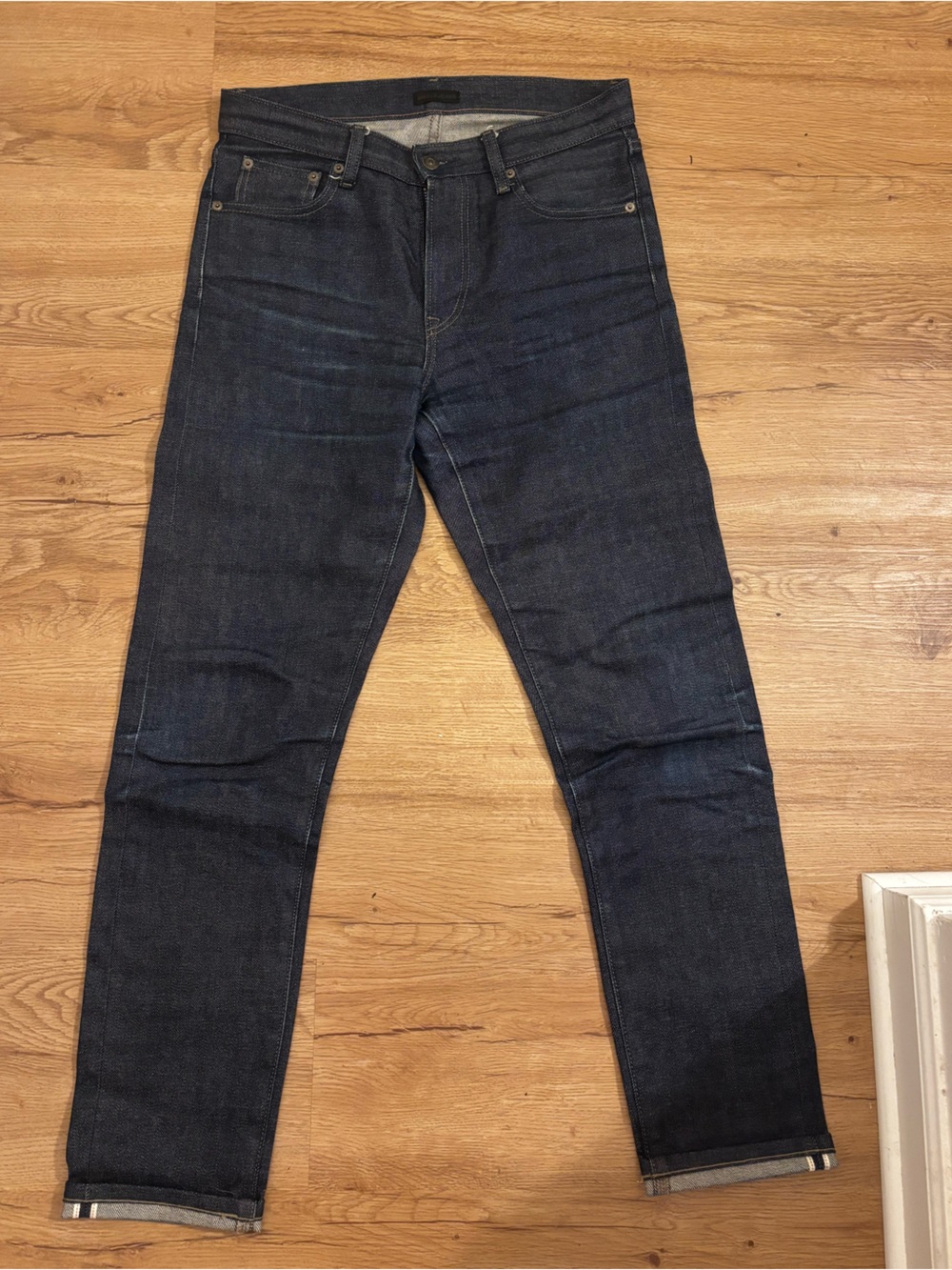 Uniqlo Men's Dark Indigo Slim Straight Jeans